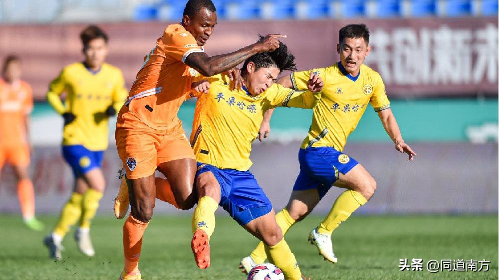 董一凡单刀球扑救,董一凡长春亚泰扑救