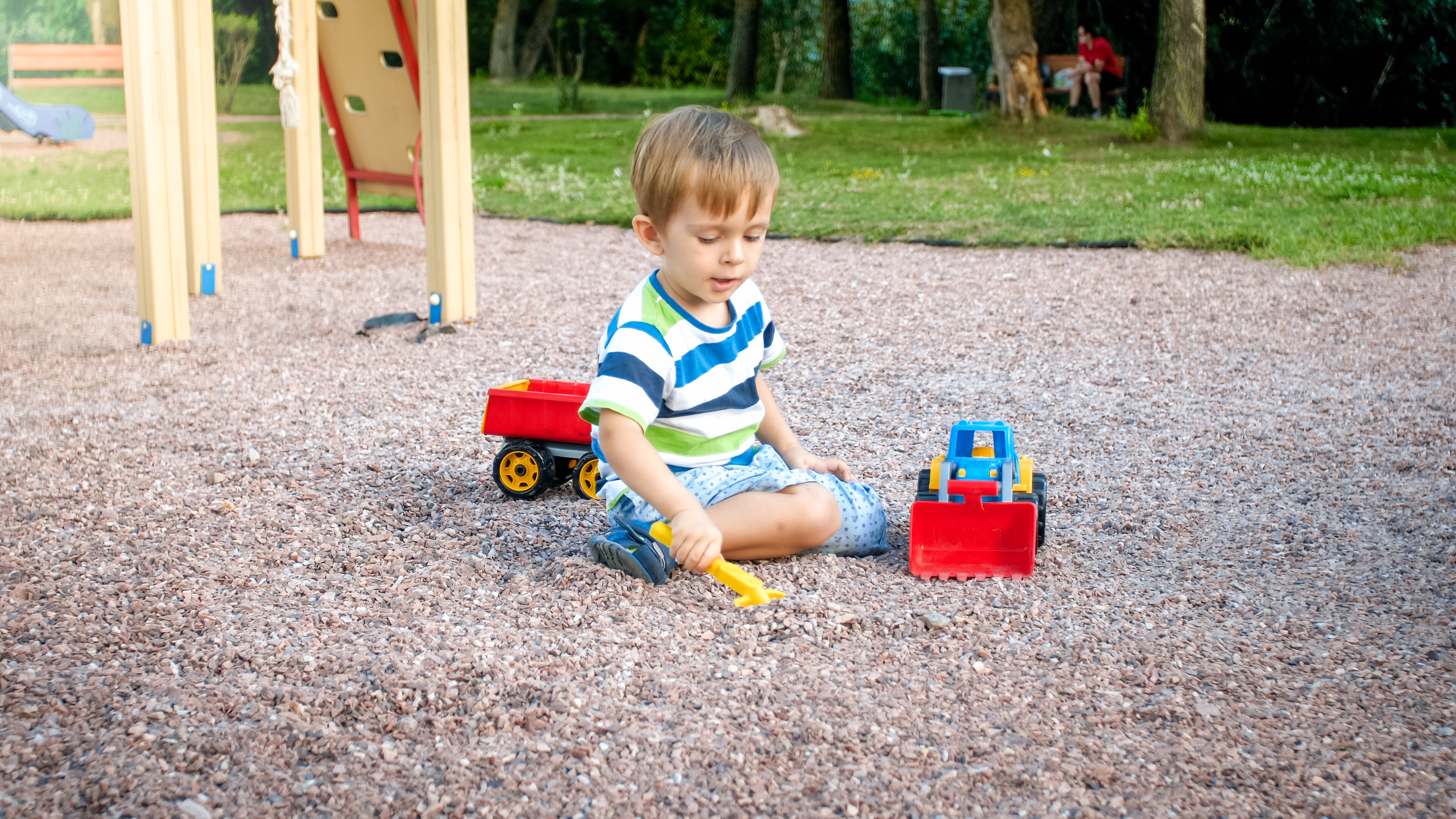挖鼻孔后果严重易引起颅内感染,挖鼻为什么会使颅内感染