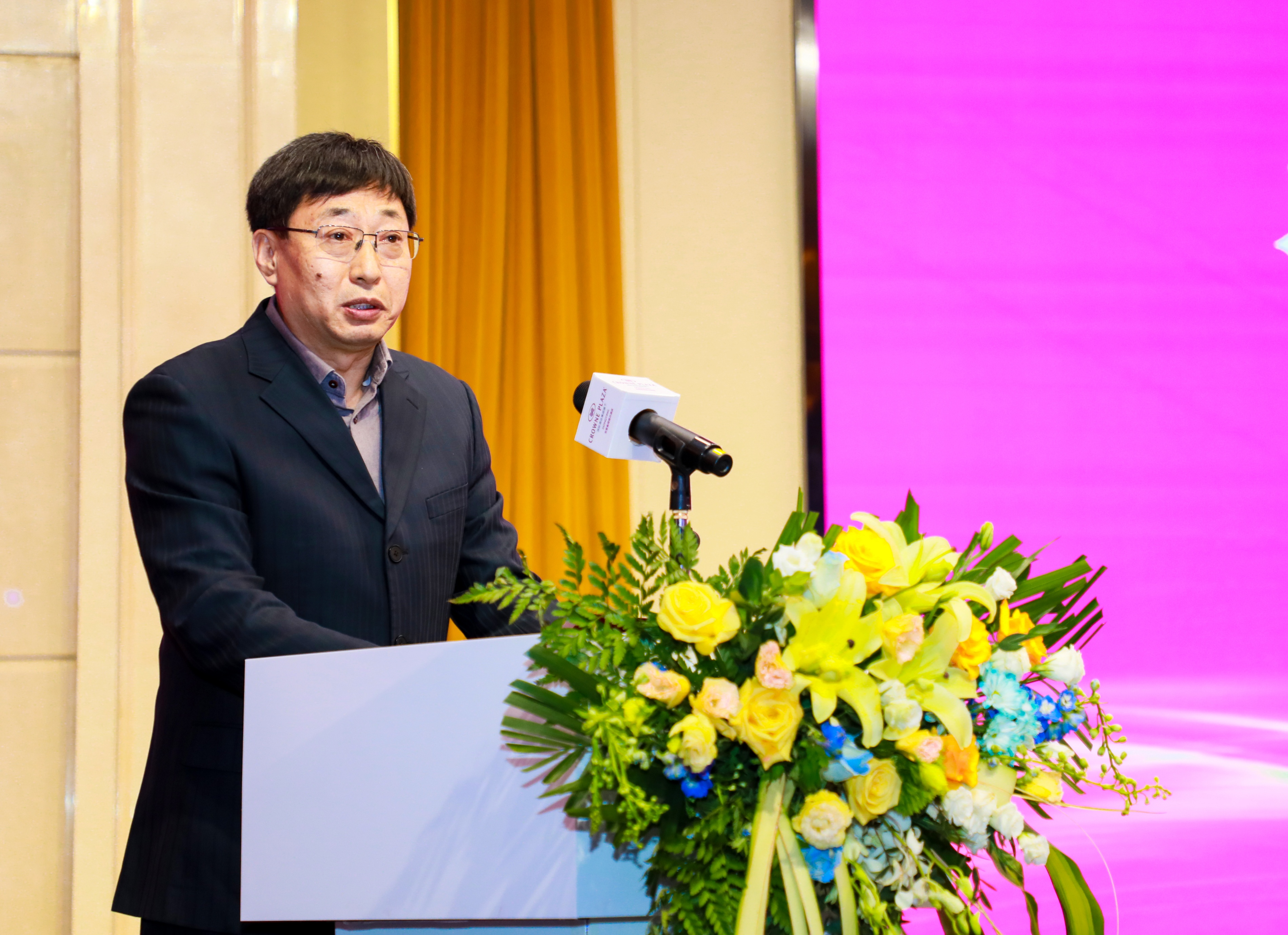 东营皇冠假日国际酒店,东营皇冠酒店