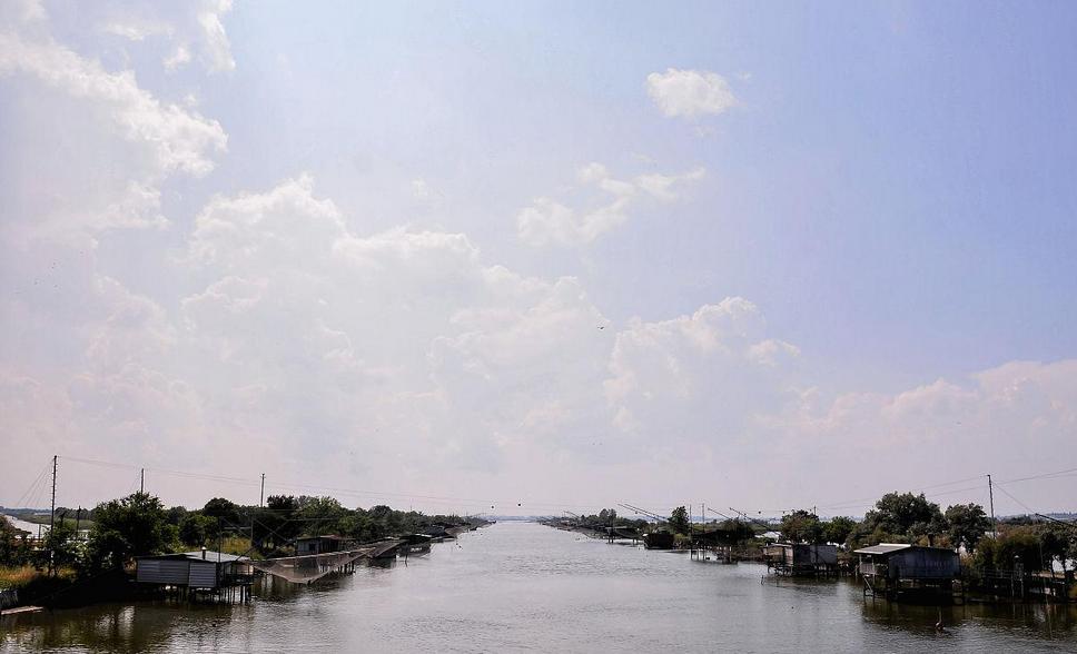 三角洲是侵蚀地貌还是沉积地貌,三角洲的演变视频