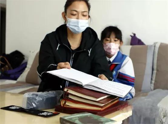 中央电视台李文亮医生全部视频,钟南山等专家谈李文亮医生的事迹