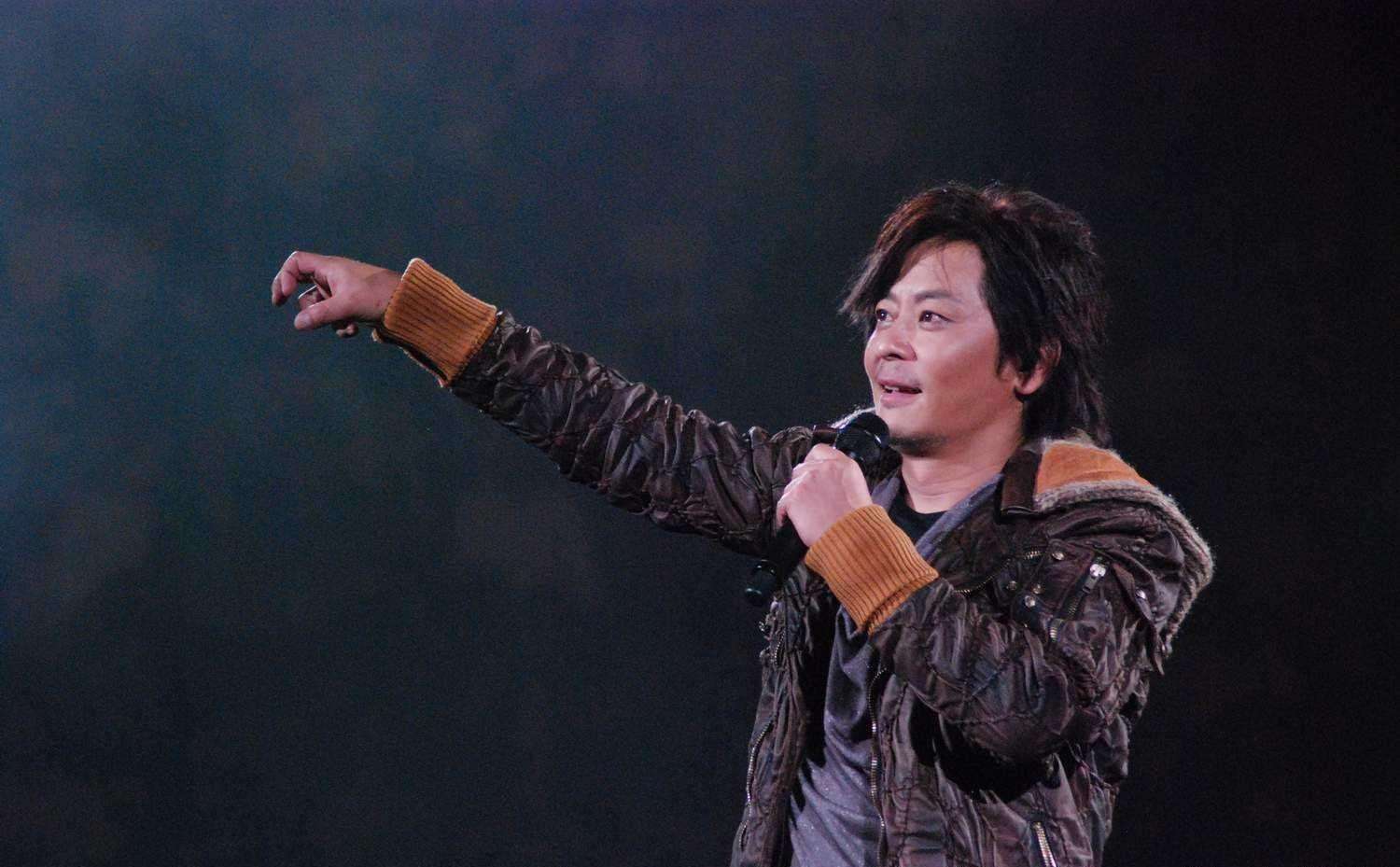 王杰未被毒哑前的嗓音,王杰消失了