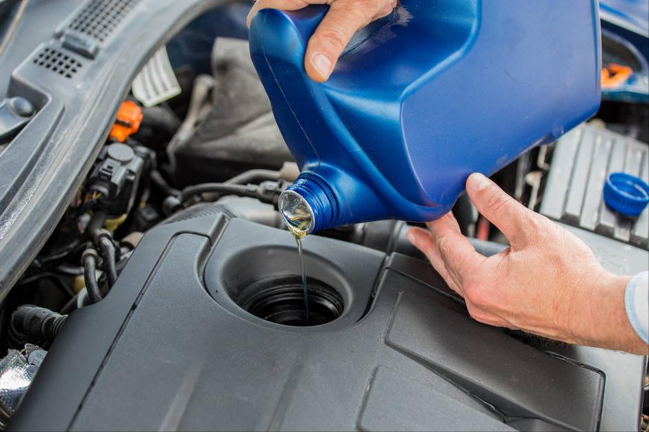 英朗换机油用什么型号机油好,5w40的机油换成5w30的机油可以吗