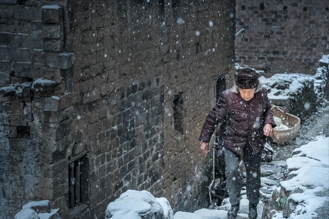 她做了3年助浴师,见过上百个“奇异躯体”,称有人在沐浴中去世