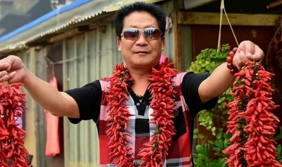 李永志直播卖辣条,李永志挑战辣椒现场直播