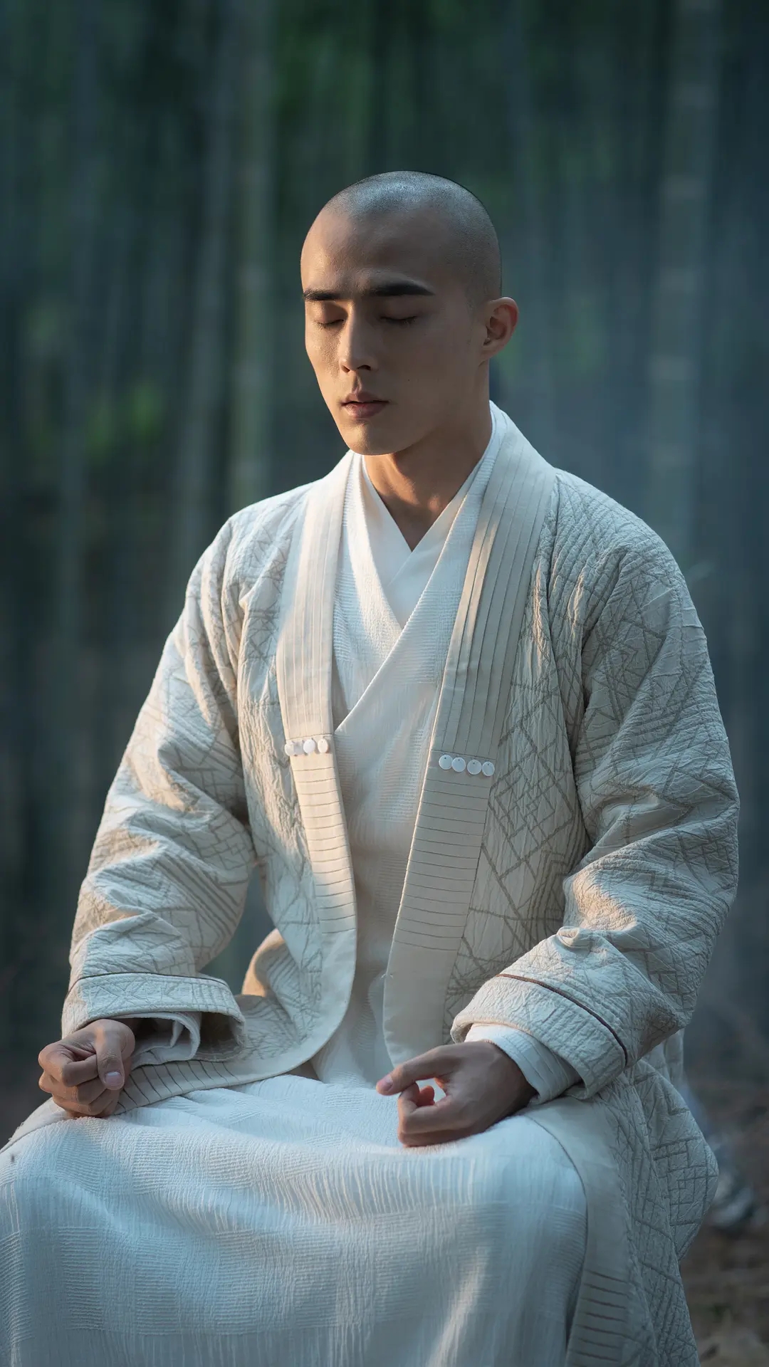 满屏锥子下巴充气硅胶脸，翻拍剧越来越难看，新旧版演员对比惨烈