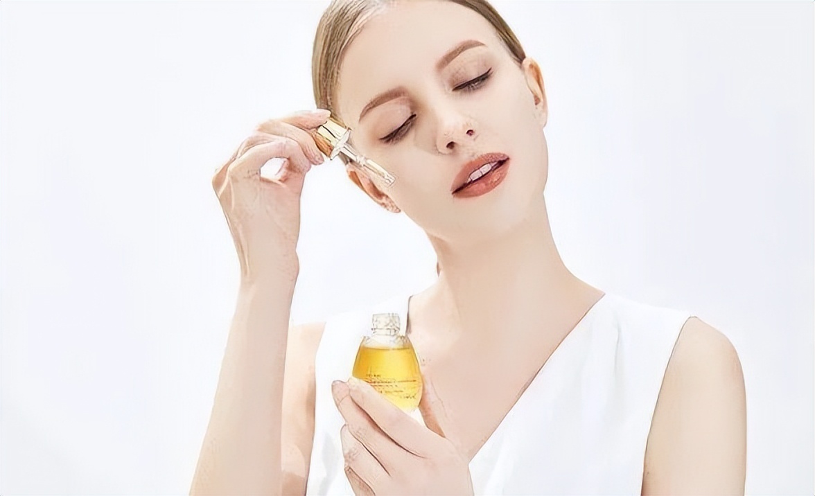 天露芬精华油适合干皮吗,天露芬精华油以油养肤