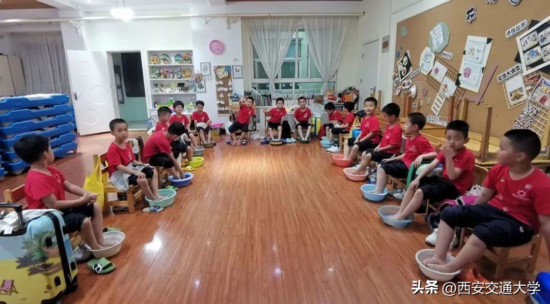 星空寻梦，共赴未来！走进西安交大幼儿园第七届“勇敢者之夜”