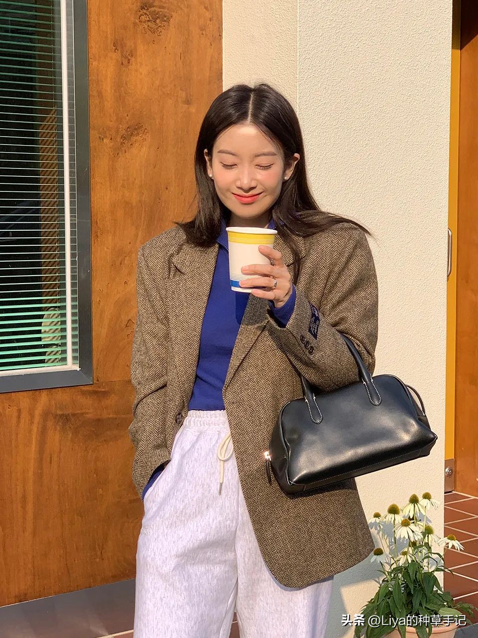 冬天穿什么长款外套保暖又时尚,秋冬厚外套这样选保暖又好看