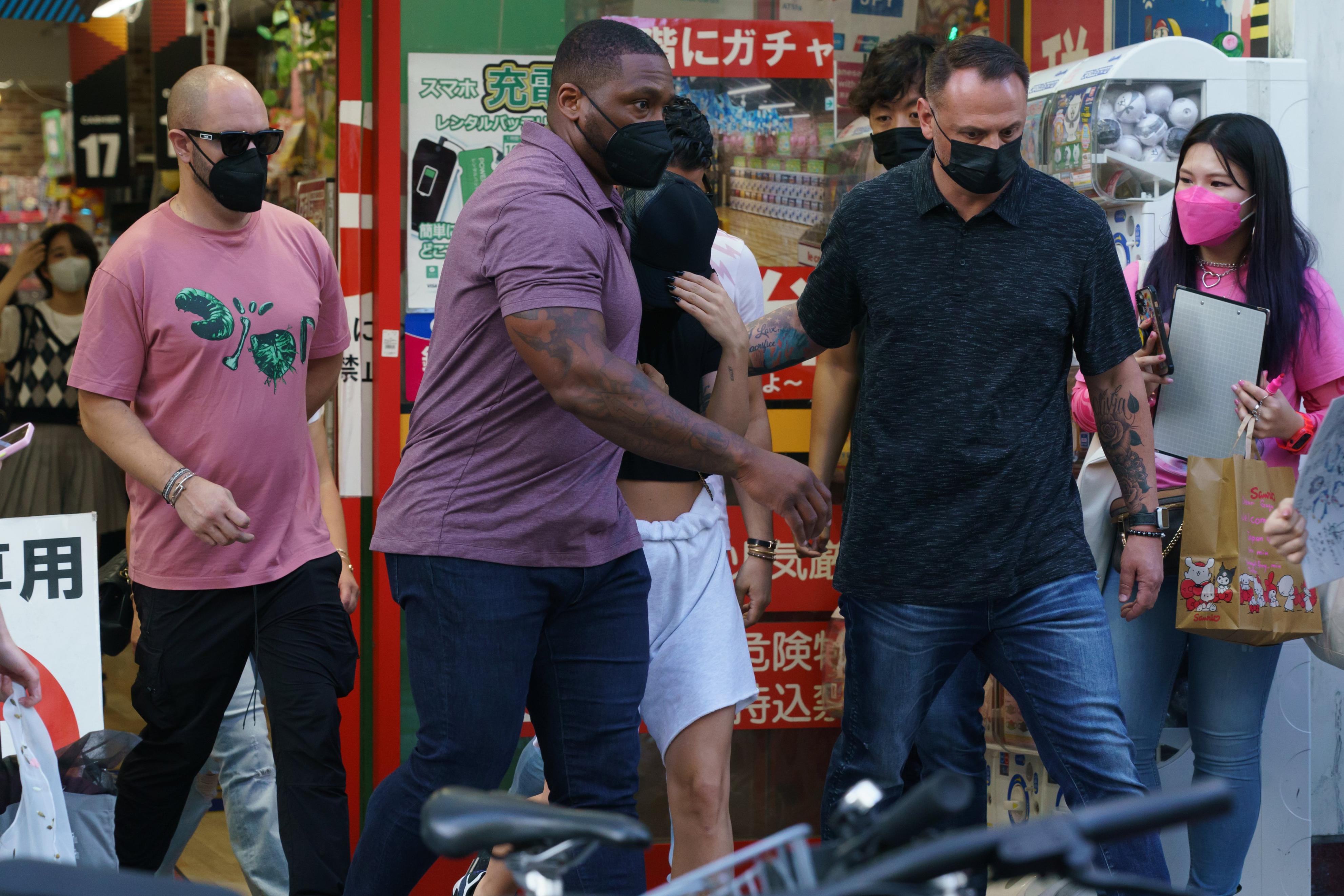 ladygaga现身街头,ladygaga去超市