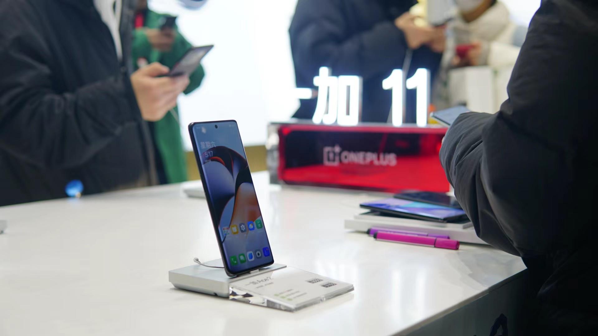 情人节送女朋友礼物女朋友回礼吗,第一次情人节送女生500的礼物