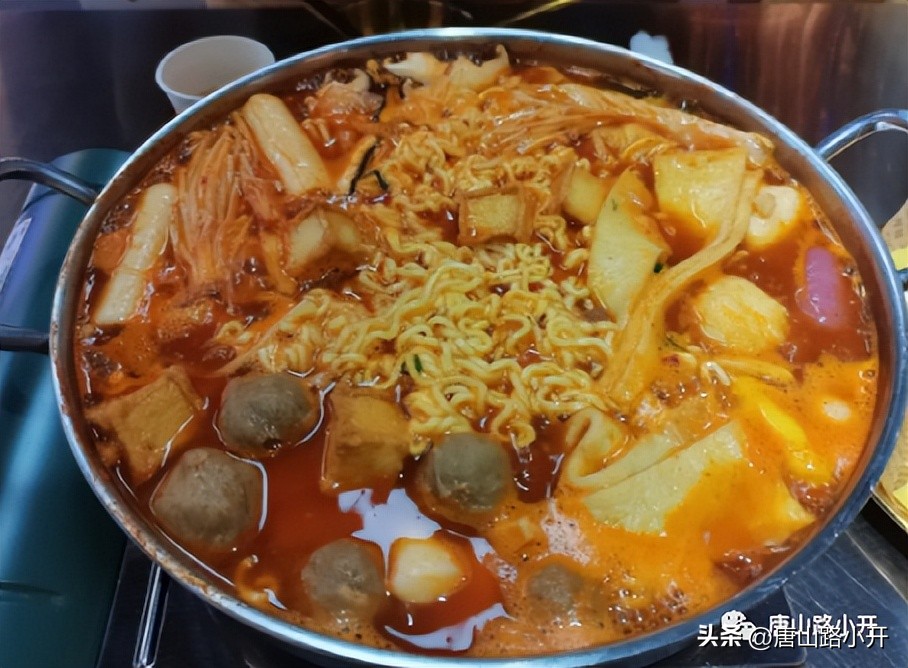 美国和中国的饮食文化差异,美国的饮食文化是受什么影响