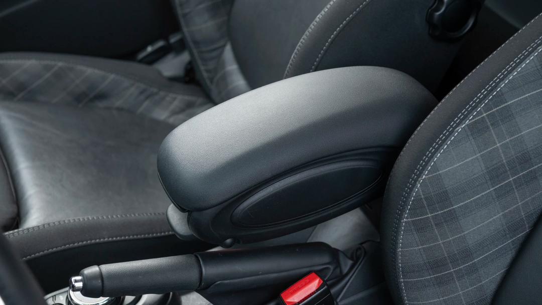 买高颜值轿车选这5款错不了,想要务实低调的代步车选它不会错