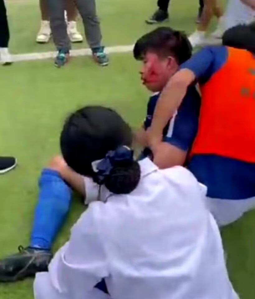 校园足球飞踹事件,校园足球打架事件