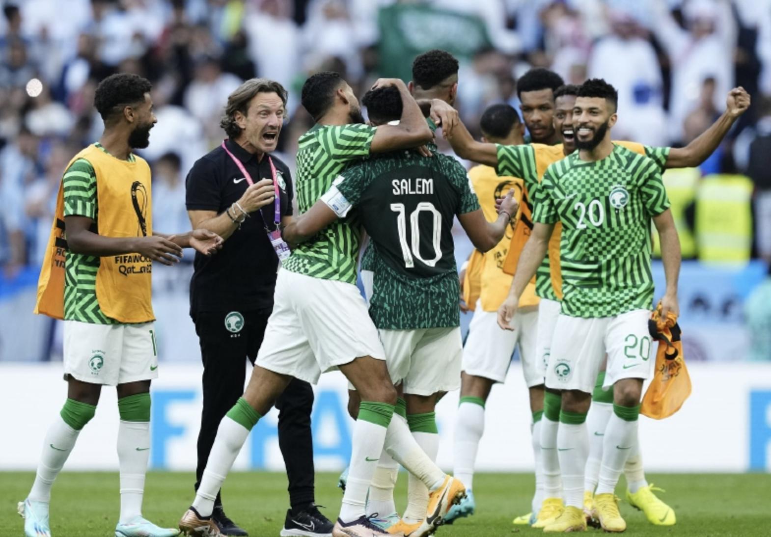 日本大叔祝福中国男足,日本大叔祝福中国队