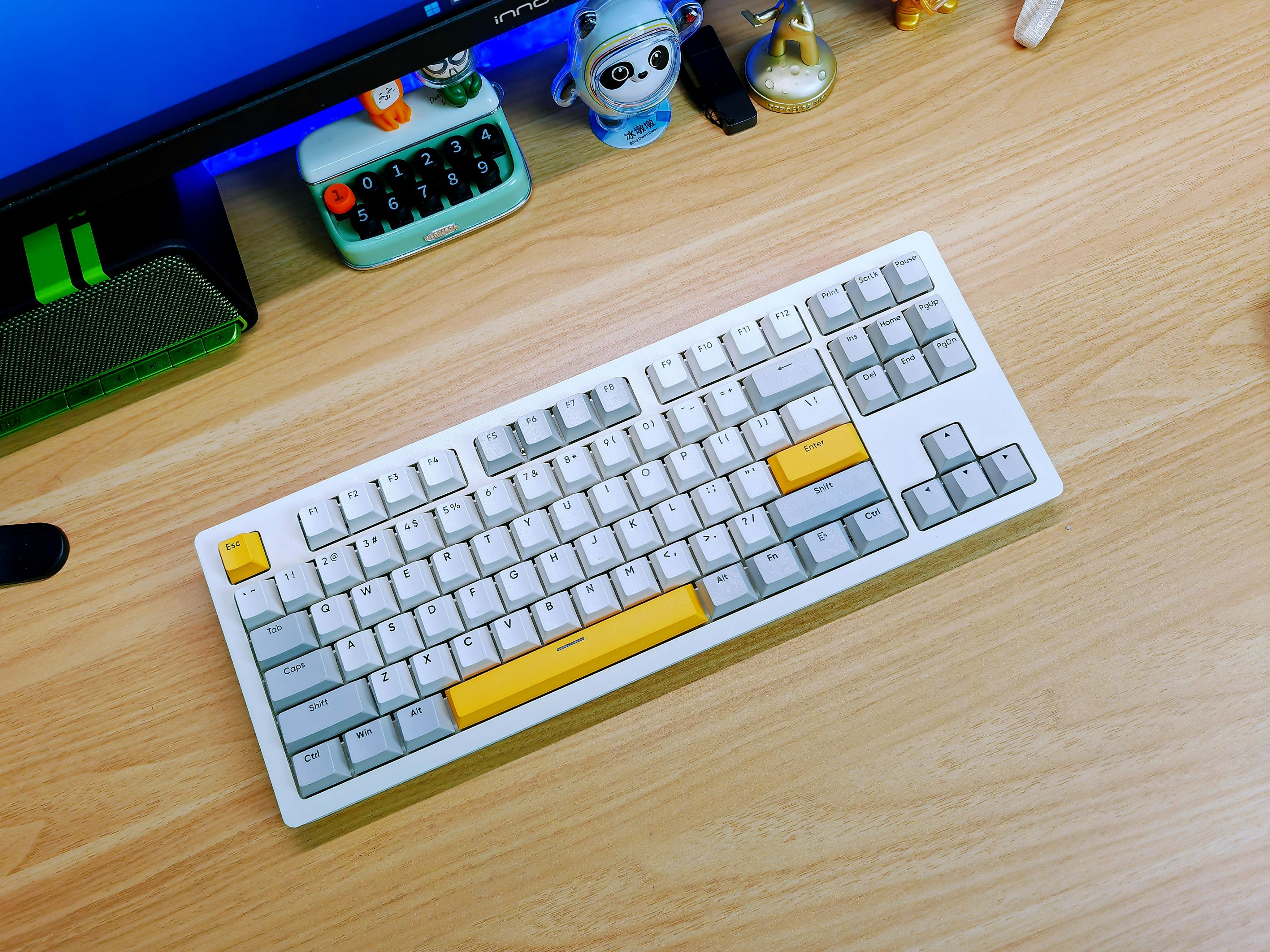 2kg的键盘推荐,机械键盘超高颜值
