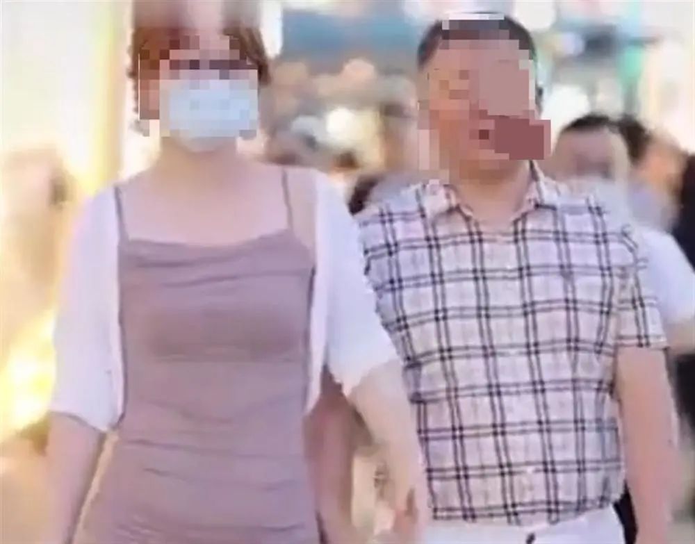 中铁三局辟谣董事长与女子逛街,中铁三局老总太古里