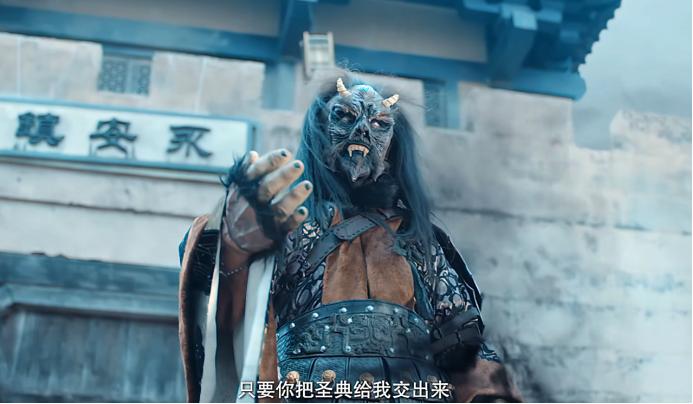 43岁还在演纯情少年？糊了的“花弄影”，为何沦为烂片主角？