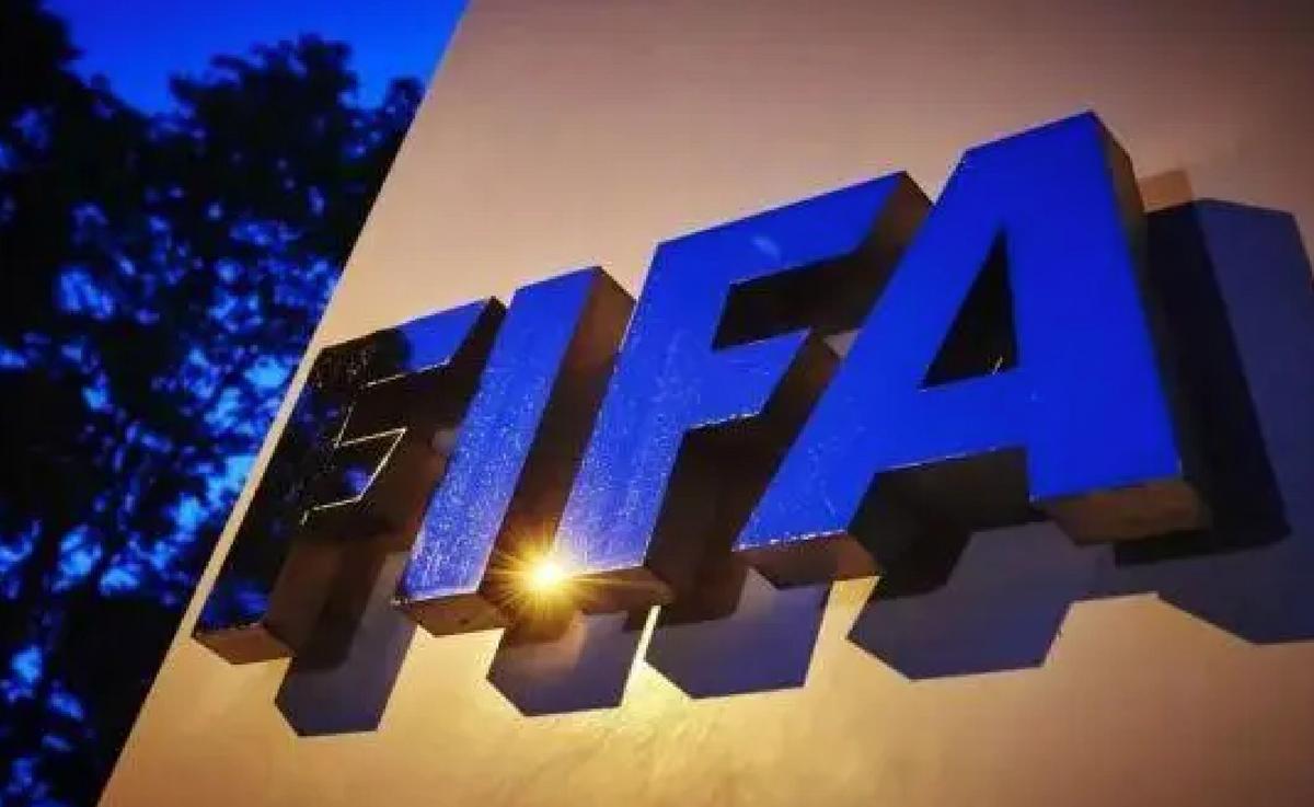 非要蹭热度，国际足联已经拒绝，乌克兰仍坚持“借足球说和平”