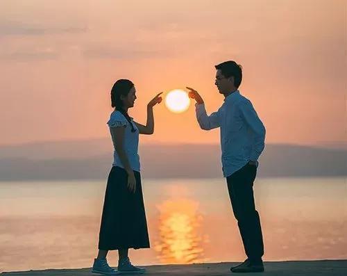 老婆和情人成了闺蜜,妻子和丈夫前女友相处成了好闺蜜