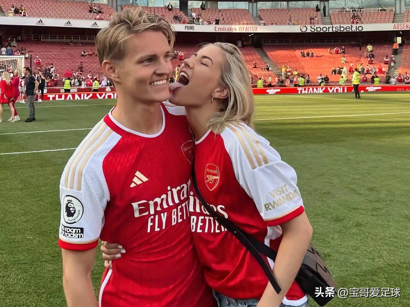 厄德高与女友,厄德高女友