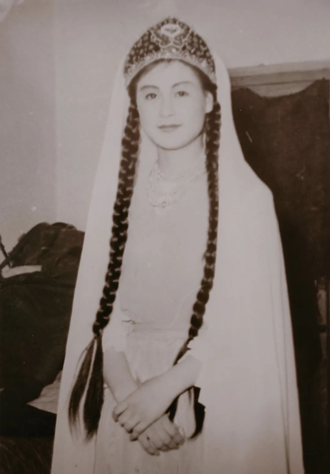 带着母亲分的半床被子参军，她在*疆新**翩然起舞30年，回湘仍是C位担当