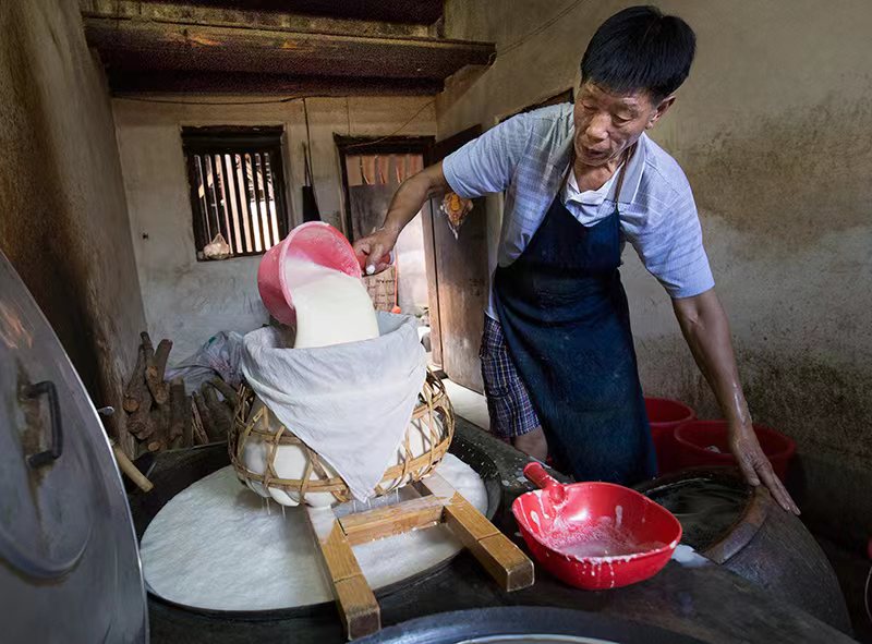 卖豆腐一年可以挣多少钱,在村里卖豆腐能赚多少钱