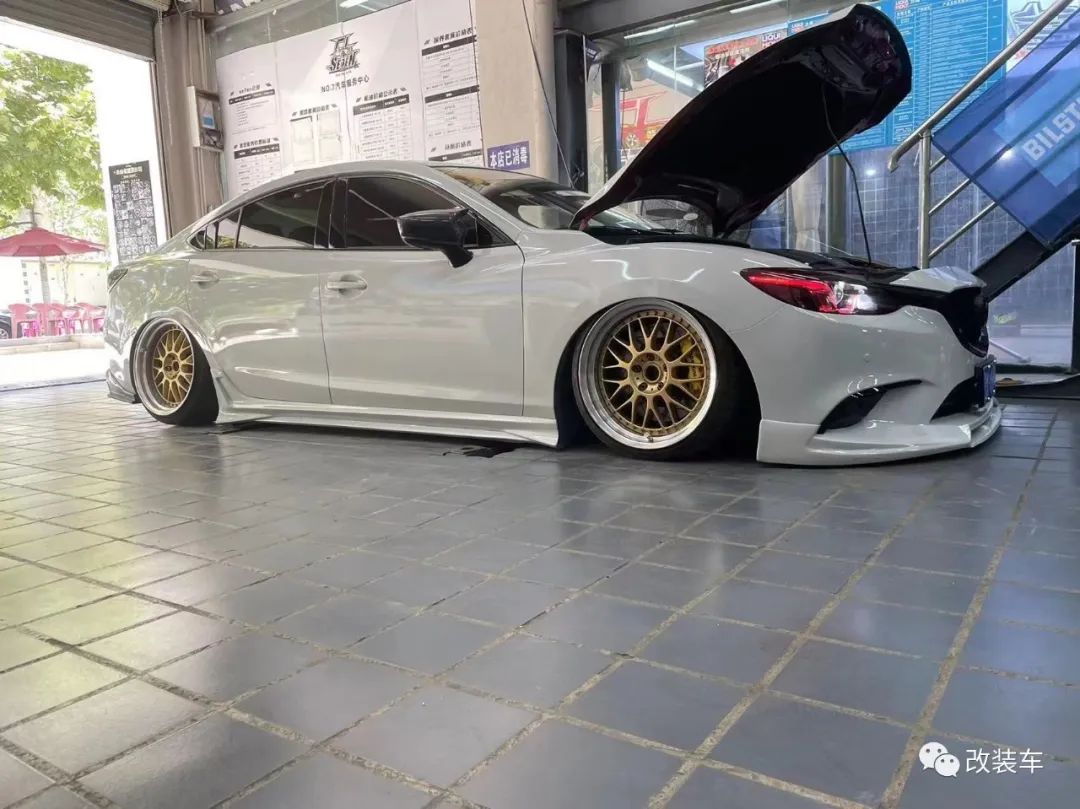 阿特兹超大气,阿特兹车身稳重