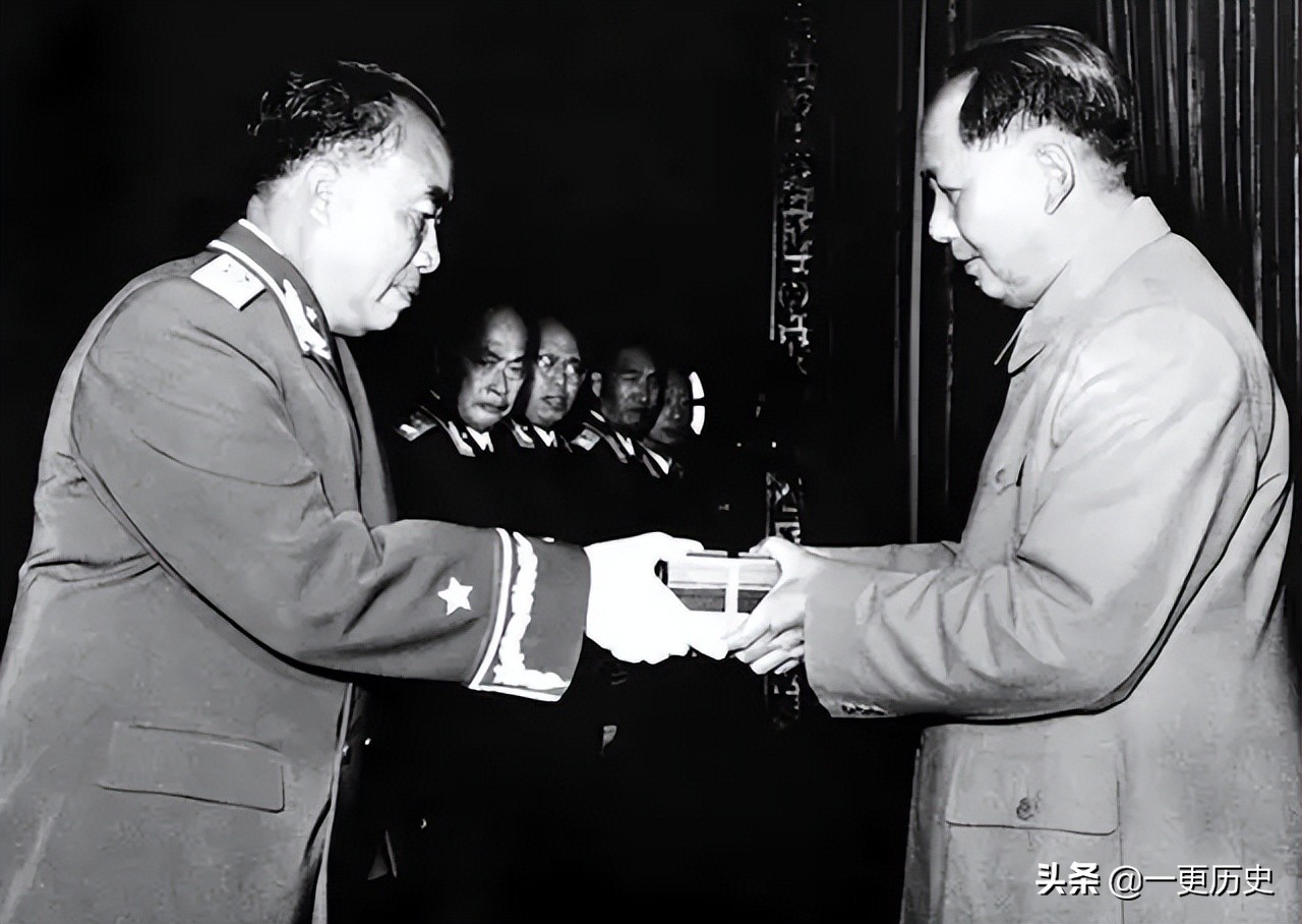 1955涓浗灏嗗啗鍐涜鎺堣浠紡瑙ｈ,55骞村紑鍥藉皢鍐涙巿鍐涜浠紡