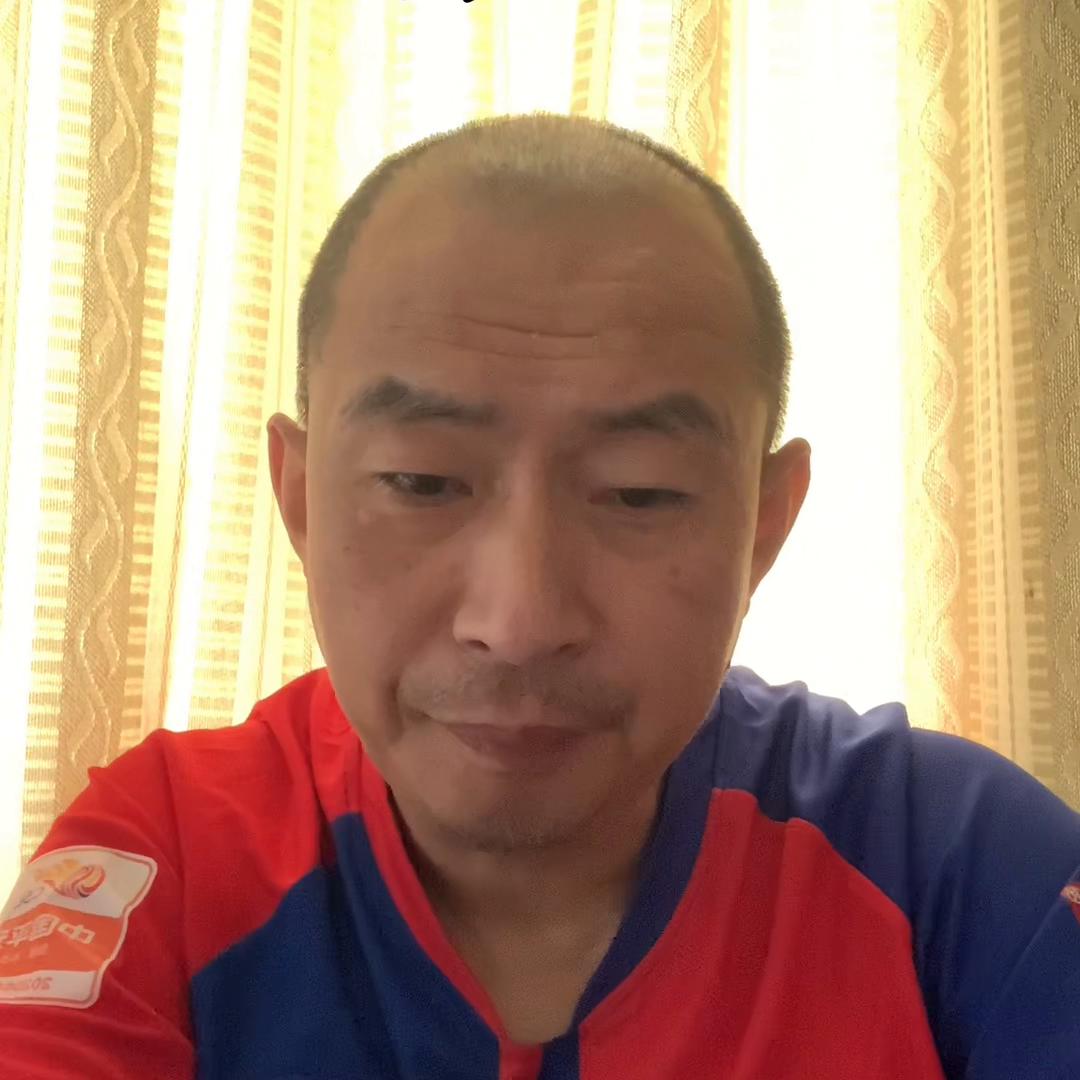 过去不必回首未来不必气馁,过去不必留恋