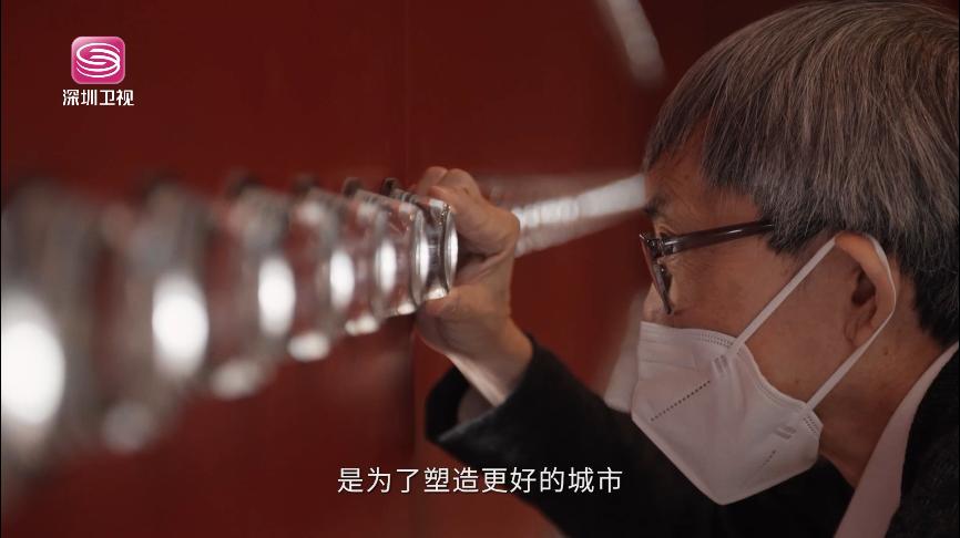 “兰桂坊之父”不喝酒，赛马会CEO属马……今晚21:25《香港，我们的故事》感受东方之珠的魅力