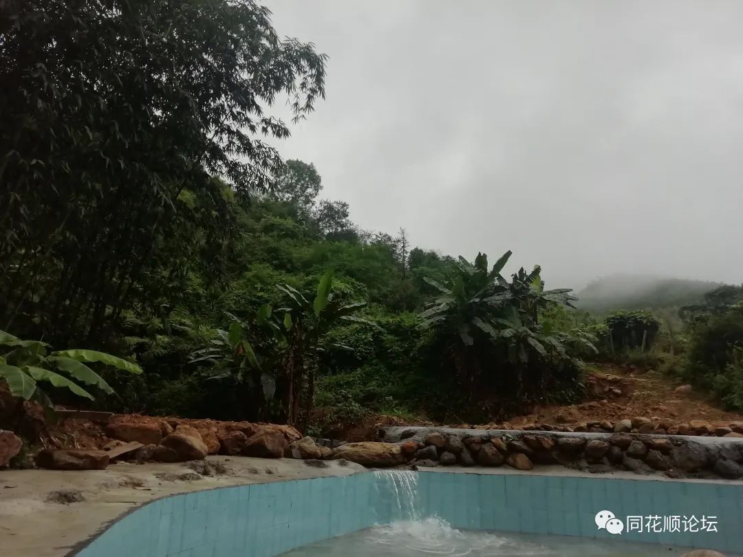 溯溪攀爬,溯溪徒步露营