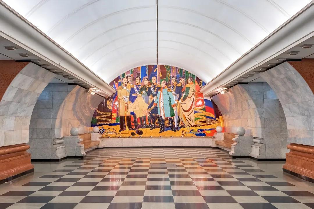 平平无奇地铁,真实的莫斯科地铁站