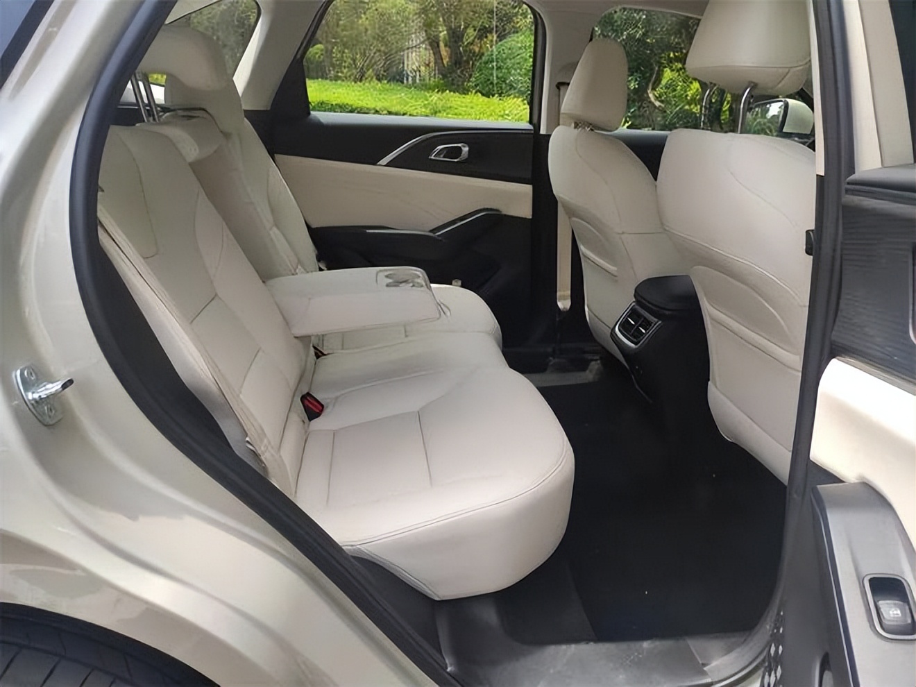 哈弗枭龙max与比亚迪唐dmp,e-tron汽车评测