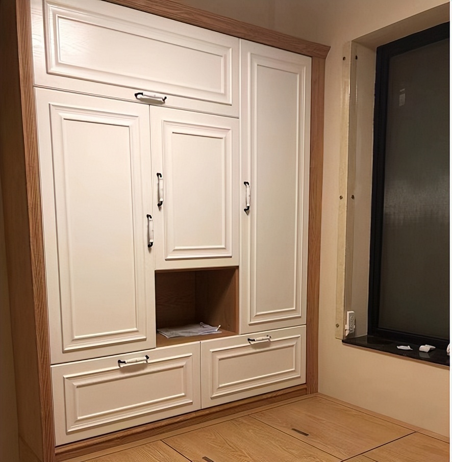 衣柜展开面积多少钱一平米合适,定制衣柜按展开面积计算怎么省钱