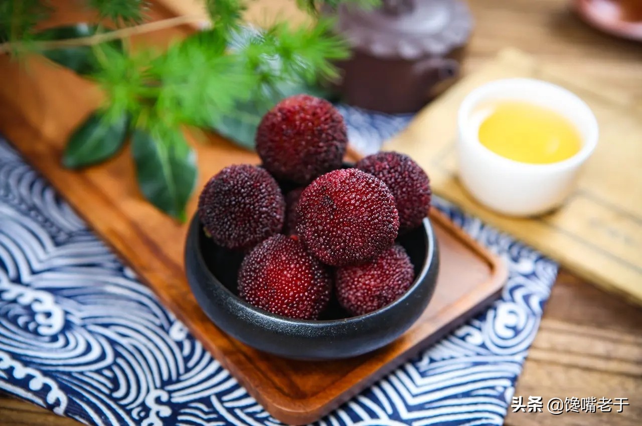 洗杨梅用醋,洗杨梅别只会用盐