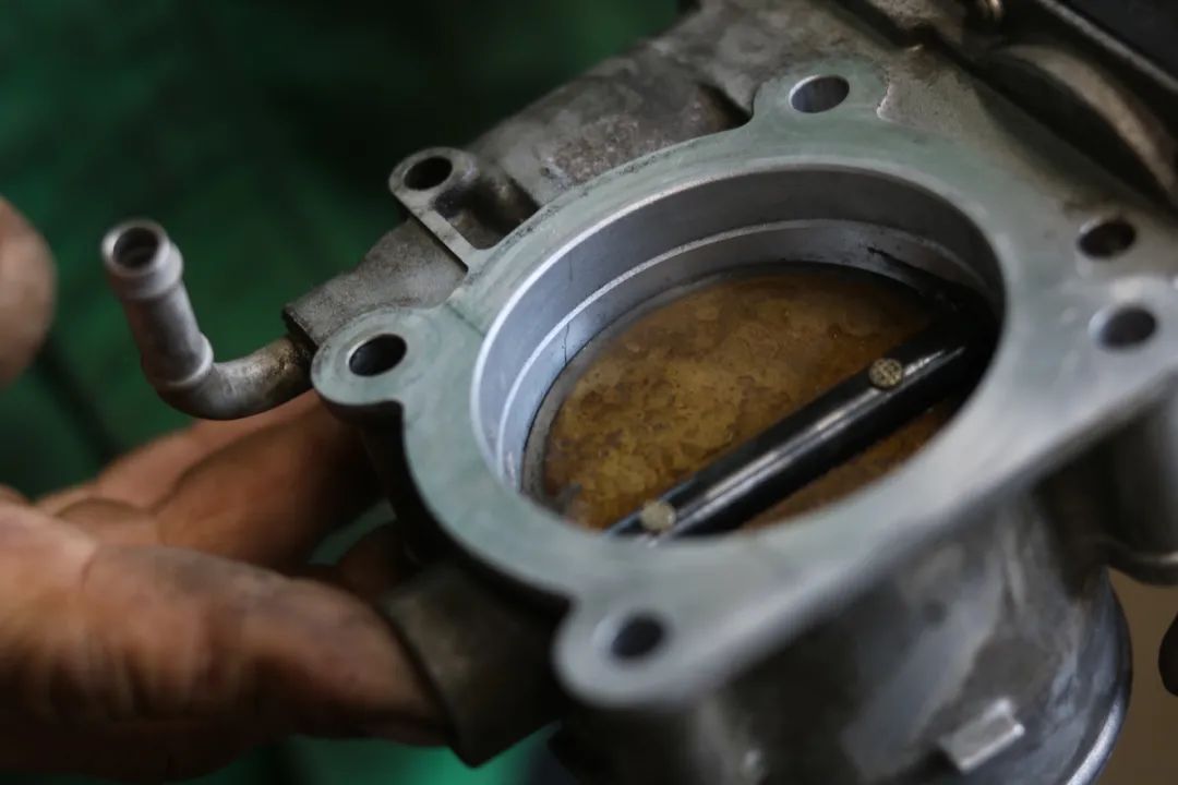 12代皇冠经典复原,14代皇冠彻底翻修之后感受