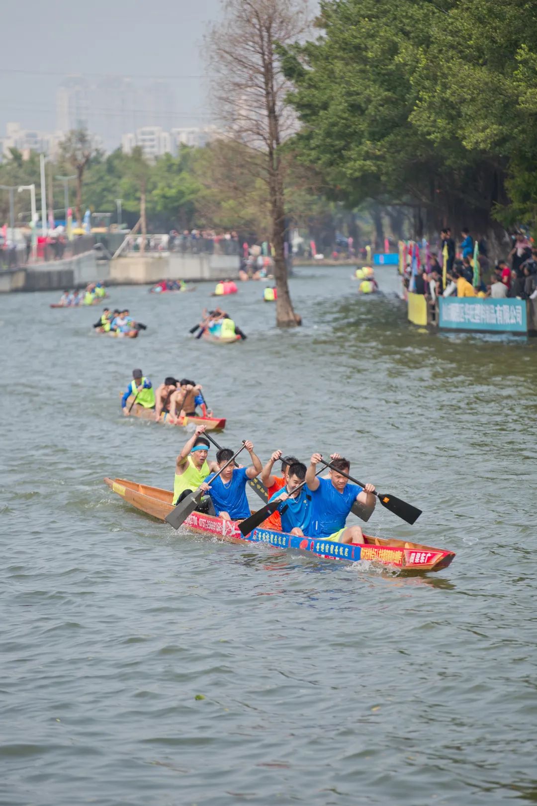 瓒呯櫨涓囪浼楄鐪嬬殑姣旇禌,浣涘北椤哄痉鐚涢緳