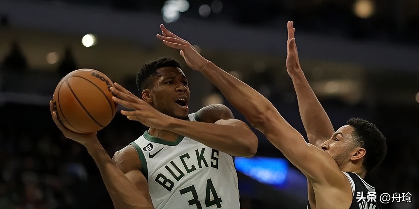 NBA晚报：詹皇转发中国视频，字母哥伸脚绊欧文，胖虎90度崴脚