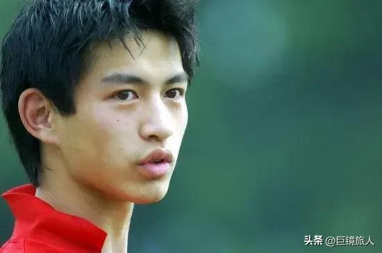 曾经天赋比姆巴佩还高，现在连替补都踢不上，米兰曾为他放弃恩佐