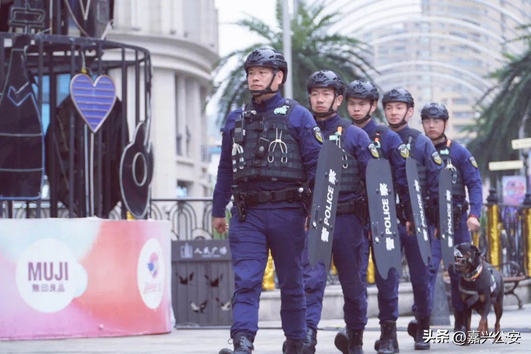 五一警察坚守岗位动画,五一劳动节警察在坚守