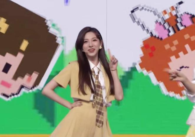 新央视一姐年仅25岁,央视一姐李红现状