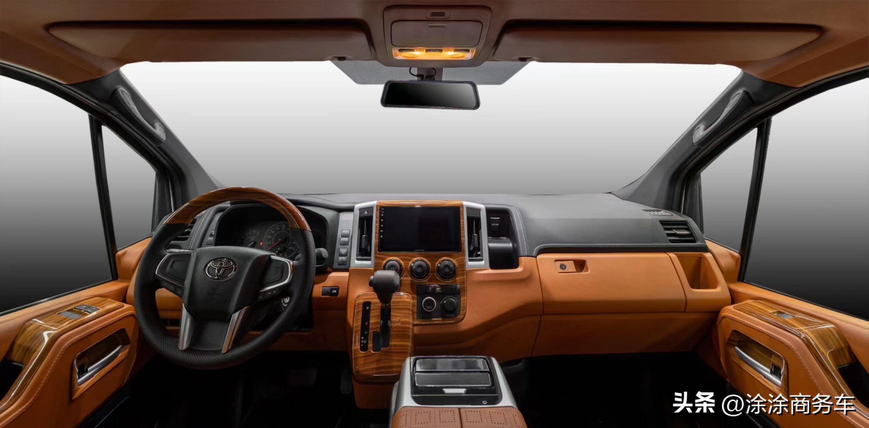 最新丰田海狮7座改装,丰田海狮9座豪华改装过程