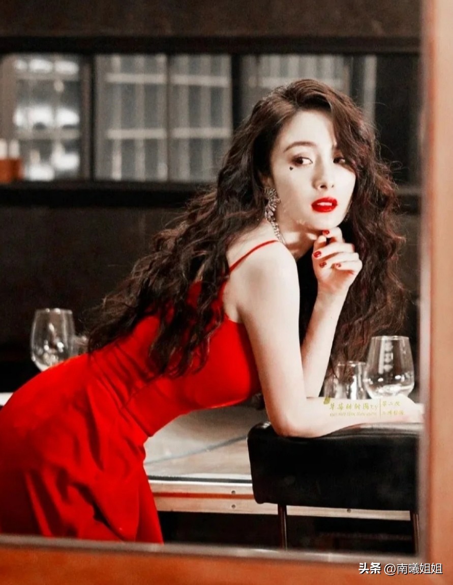 适合细软塌发量少的锁骨卷发,锁骨卷发流行发型减龄