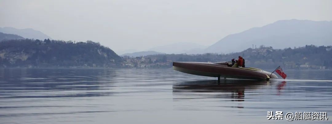 经典融合现代技术!SpiritYachts首艘木制电动水翼艇下水