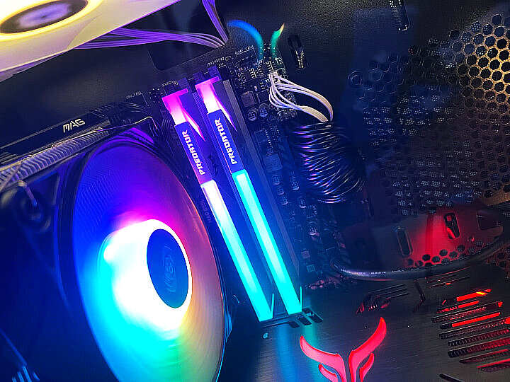 ddr5与ddr4内存买哪个好,ddr5和ddr4能用一样的内存