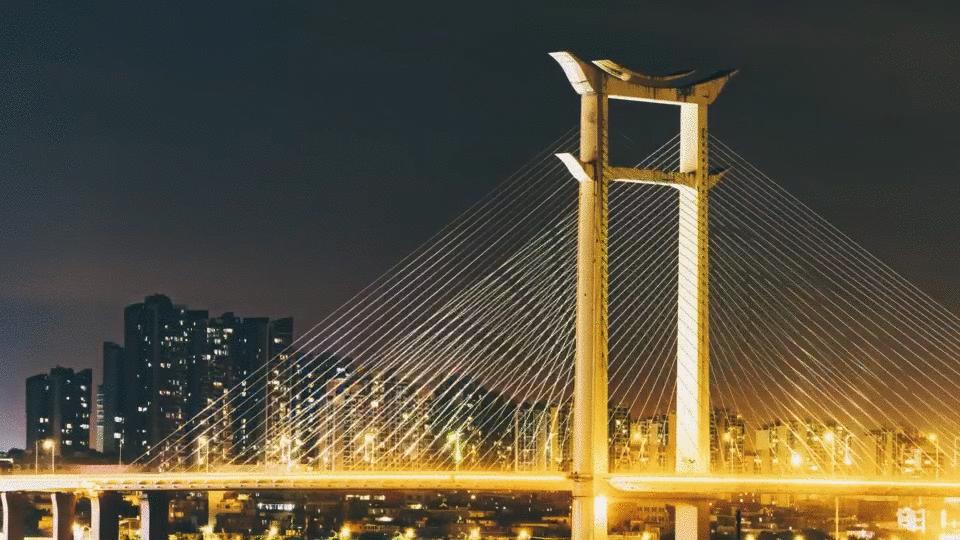 连续21年吊打厦门！这座疯狂“搞钱”的小城，藏着比三亚清净的海