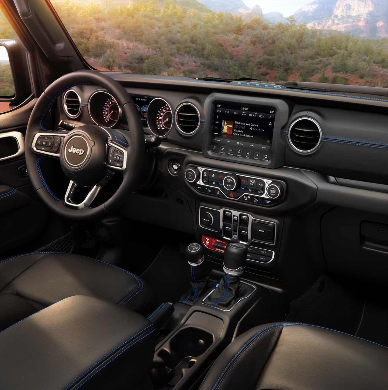 jeep牧马人对比坦克400,bj40坦克300牧马人如何选择