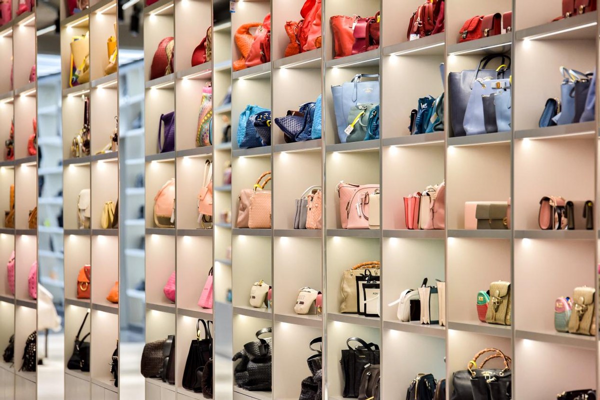 胖虎PONHU携手海旅免税，共创商业超级体验时尚平台