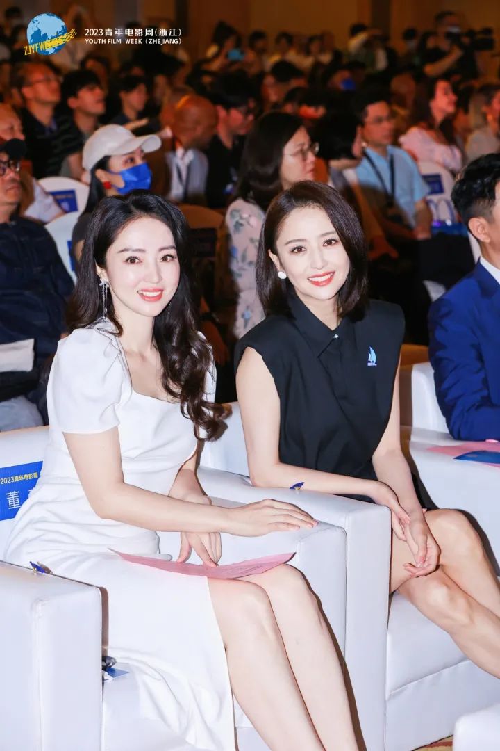 佟丽娅张光北吴谨言…百位电影人齐聚青年电影周，你被刷屏了吗